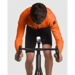 Assos Equipe RS Regnjakke - Orange -Cykeltøj Salg assos 13.32.362.49 31